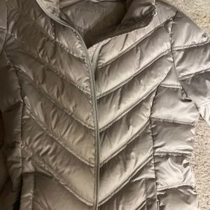 Kenneth Cole reaction packable puffer size small